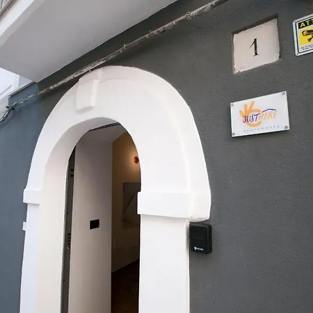 Lägenhet Just Here - Lascia Fare A Dio Bari